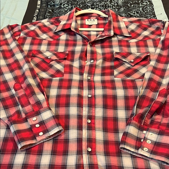 Ely Cattleman Red and White Plaid Men's Shirt - Picture 3 of 9